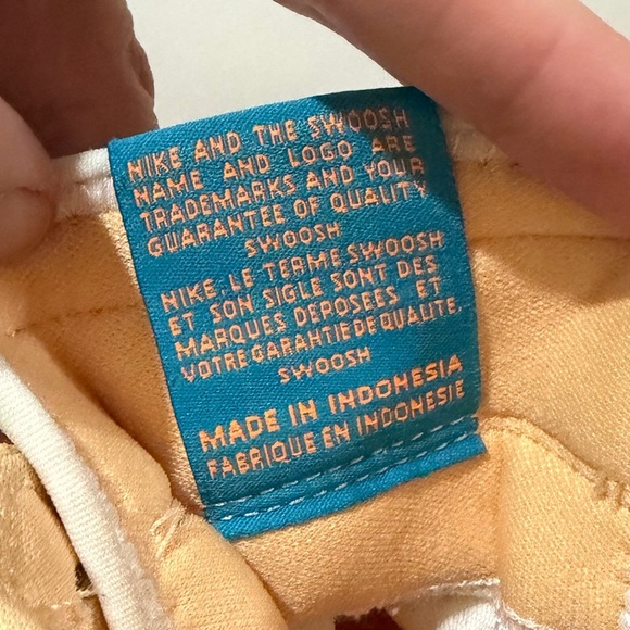 Air Jordan 1 High Zoom CMFT 2 Sail Gold Men’s 7.5 LIKE NEW (Box Included) - Picture 8 of 10